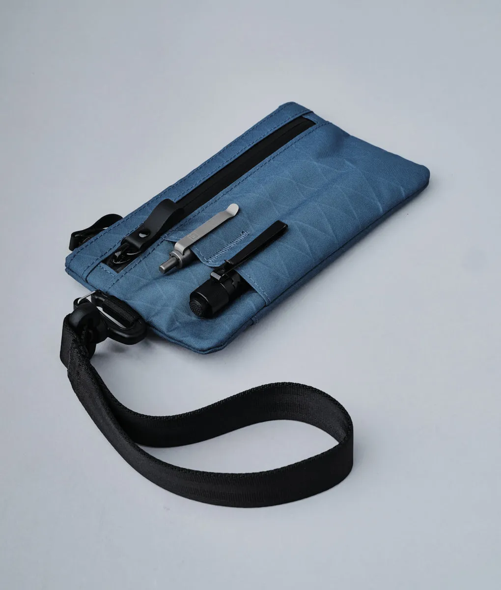 Alpaka Zip Clutch