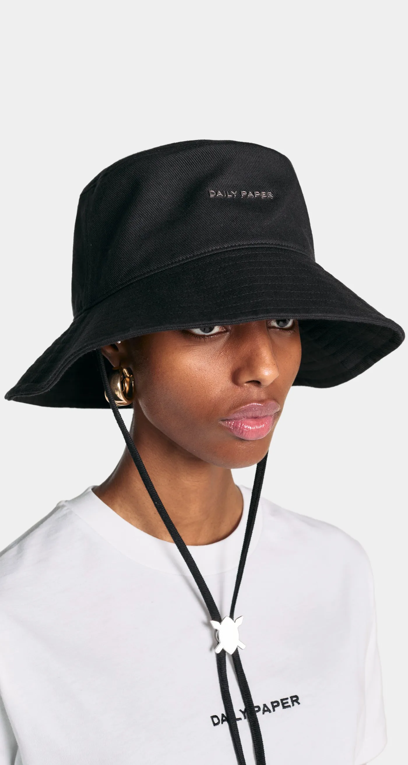 Black Niu Bucket Hat