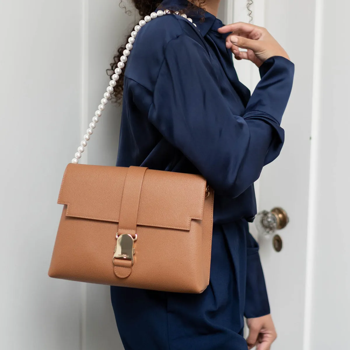 Cadence Shoulder Bag | Pebbled