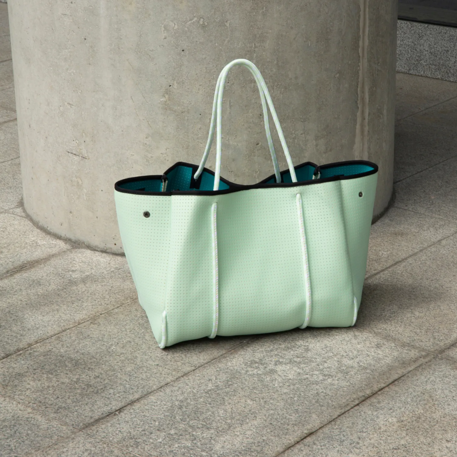 EVERYDAY TOTE GREEN PASTEL