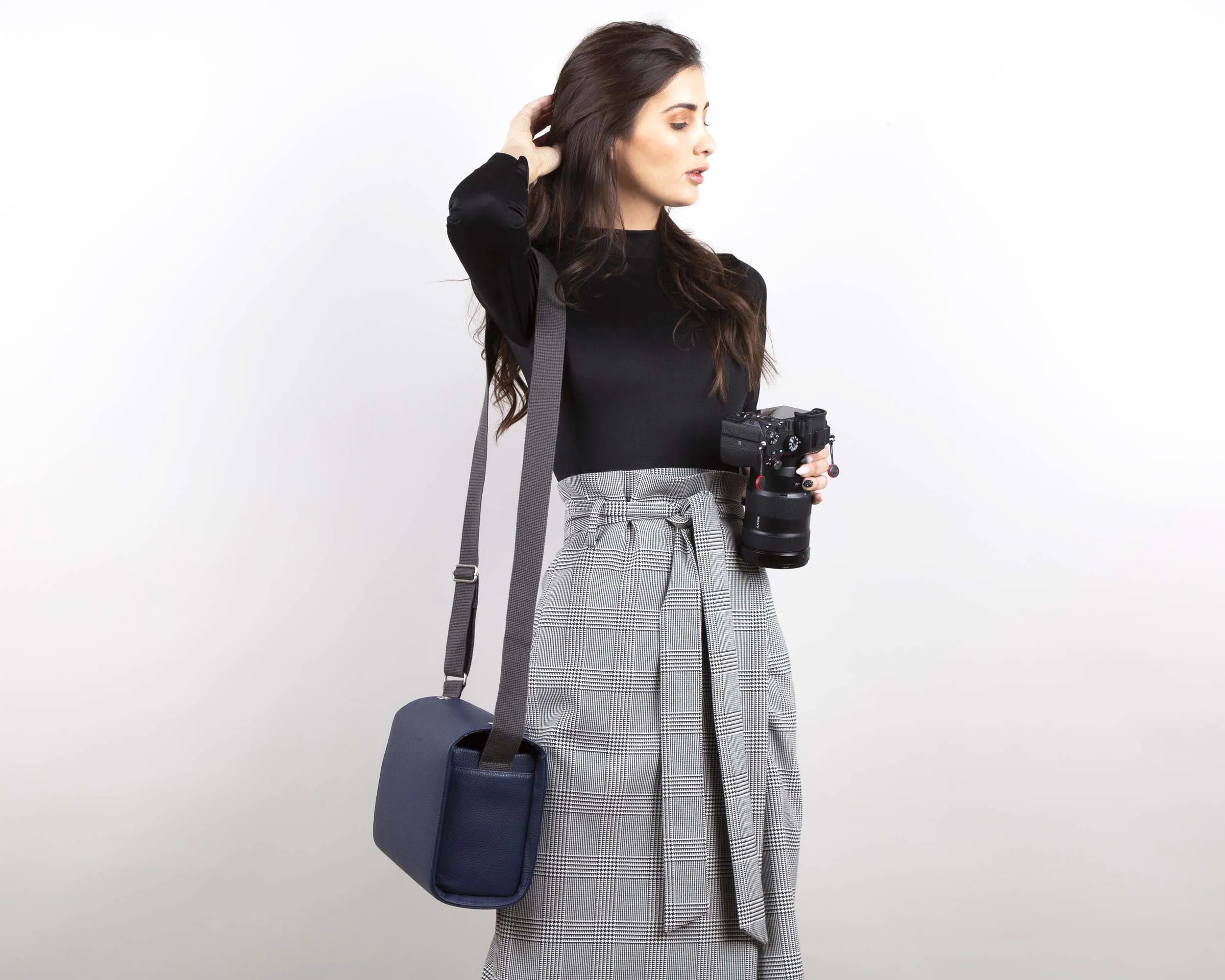 Navy Blue Binalpath Vegan Leather Camera Shoulder Bag - Savannah