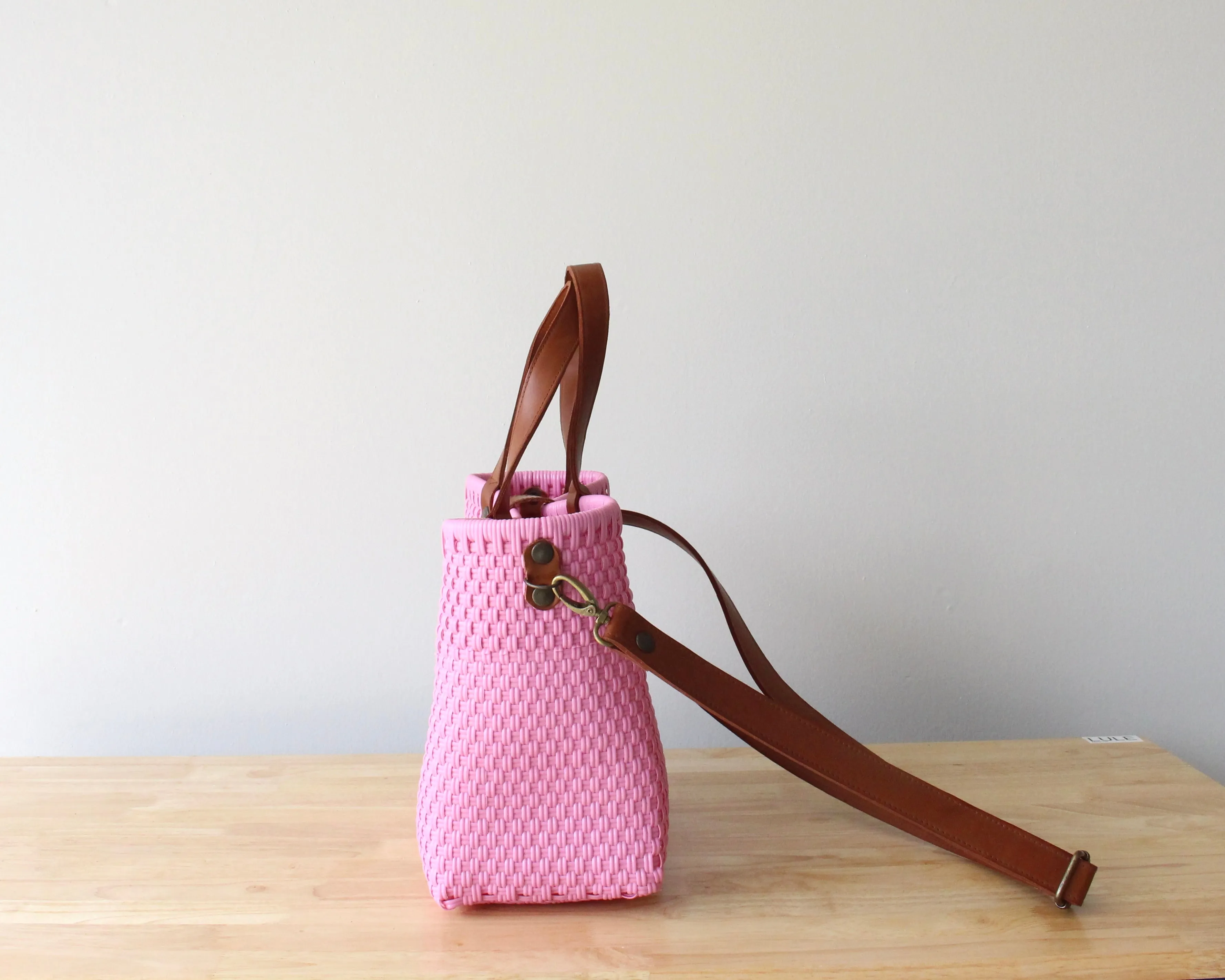 Pink Handwoven Purse by MexiMexi